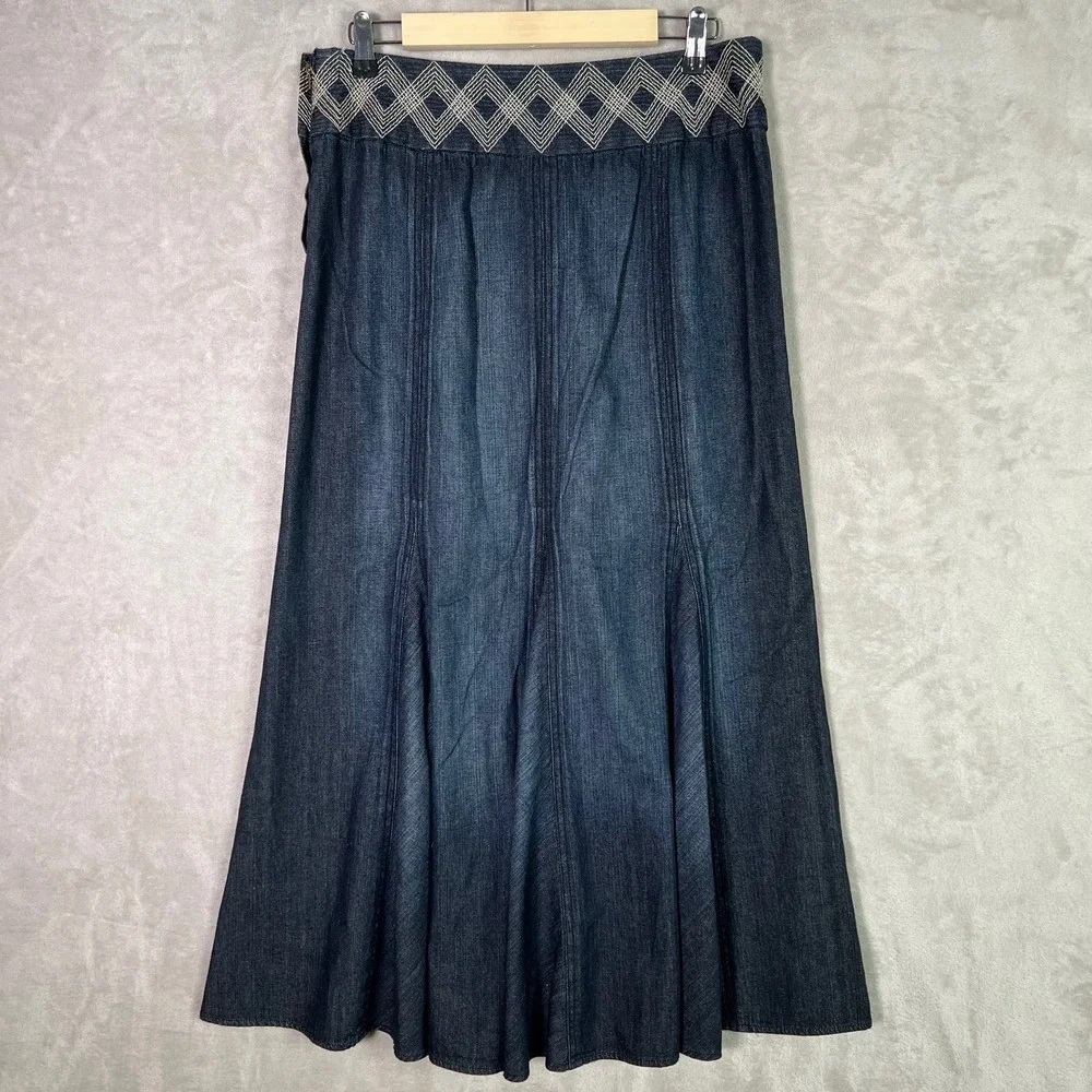 Bandolino Denim Maxi Skirt 8 Boho Panel Flare‎ Embroidered Waist Dark Wash